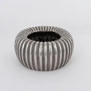 Βάζο Κεραμικό Ασημί 24x24x11.5cm – Estheti Home