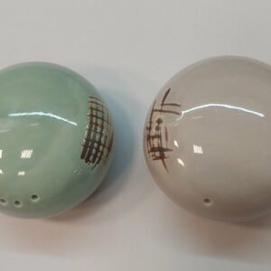 Σετ Δοχεία Αλάτι & Πιπέρι Πορσελάνης