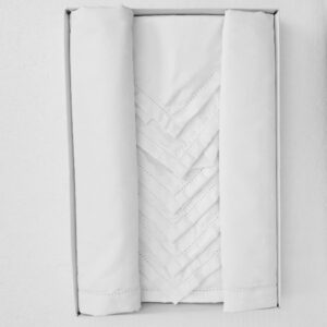 Λευκό Τραπεζομάντηλο Φαγητού 180x220cm με 8 Πετσέτες