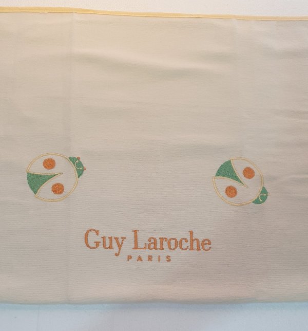 3000-6 GUY LAROCHE Πάνα Κουβέρτα Εκρού 155x110cm