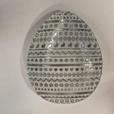 Γυάλινη Πιατέλα Αυγό Ασημί/Λευκό 22x17x3εκ Inart