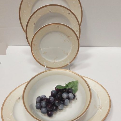 Royal Bavarian Σερβίτσιο Φαγητού 20 Τεμ. Walls Porzellan με Χρυσές Λεπτομέρειες