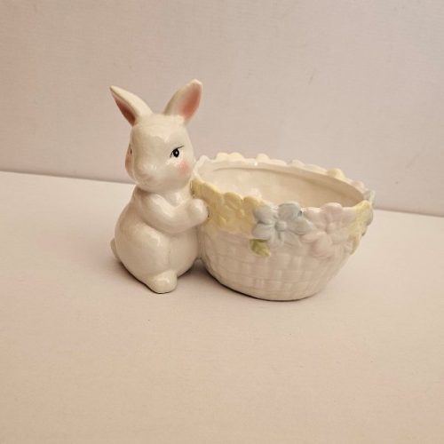 ΛΕΥΚΗ ΚΕΡΑΜΙΚΗ ΜΠΙΣΚΟΤΙΕΡΑ ΜΕ ΛΑΓΟ 20Χ12Χ16.5ΕΚ