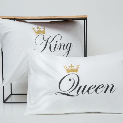 https://www.semiramishome.gr/wp-content/uploads/2025/07/zeygos-maxilarothhkes-digital-print-queenking.jpg